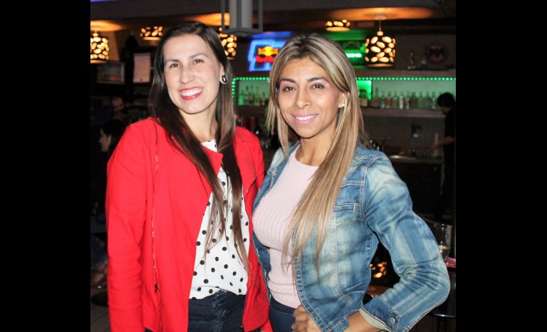 Alejandra Barrientos y Daniela Carrizo.
