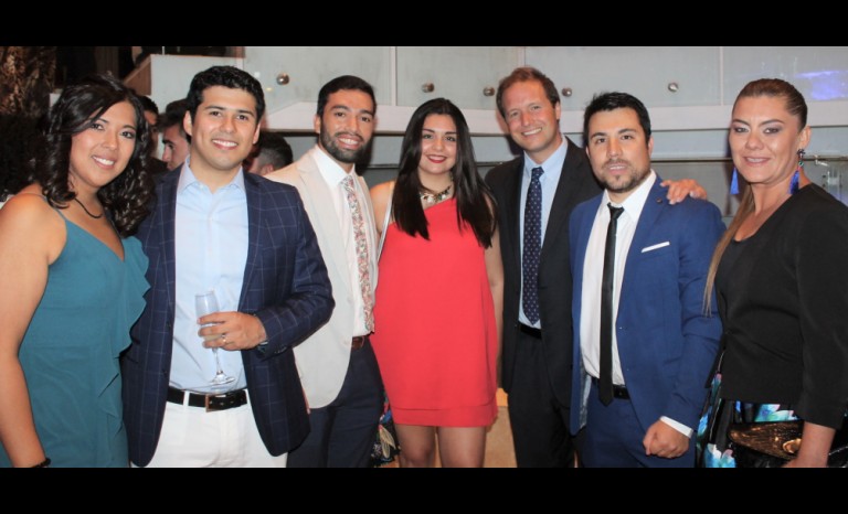 Sara Araya, Hernán Molina, Francisco Molina, Francisca Bodini, Rodrigo Larraín, Sebastián Ascuy y Loreto Latorre.