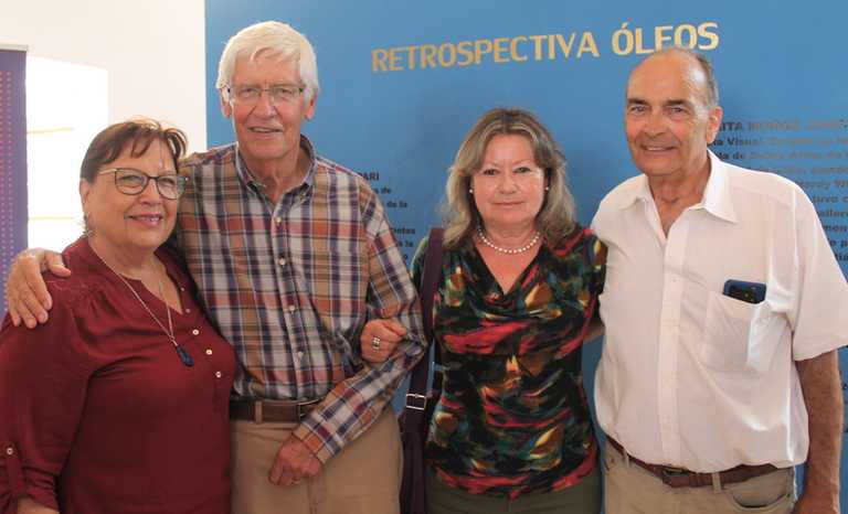 Gloria Gregory, Brooke Gregory, Marcela Aguirre y Pablo Muñoz.