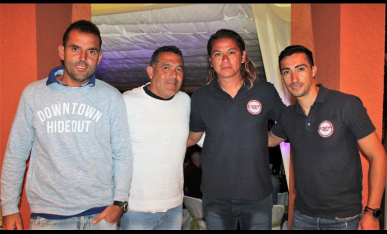 Elio Arauz y Walter Escalante, del Sporting Club Corral de Bustos de Córdova, Argentina; junto a Patricio Rojas y Carlos Díaz, del CDFP Chile.