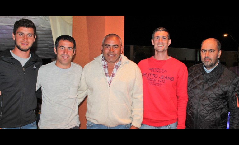 Francisco López y Cristian Walter, del Club Atlético Catriló La Pampa; Néstor Montenegro y Ezequiel Sarasola, del Club Deportivo Maza; y Leonardo Méndez, Club Atlético Quenuma, todos de Argentina.