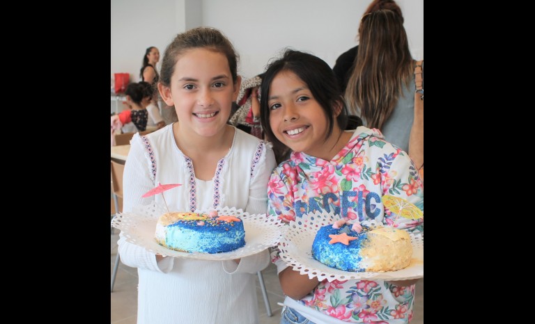 Consuelo Marro Guerrero y Catalina González Olivares.