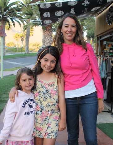 Ana Mayol, Sara Mayol y Virginia Baeza.