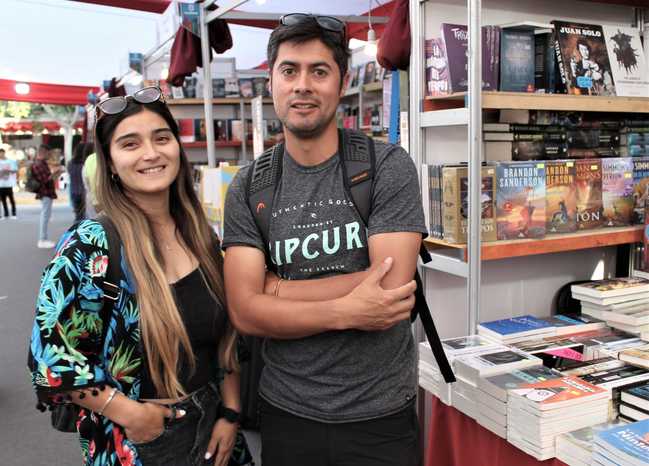 Catherine Arredondo y Miguel Araos.