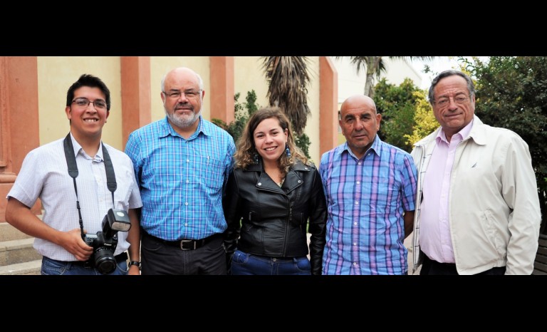 Giuseppe Leita, Eduardo Alcayaga, Javiera Cortés, Carlos Riesco y Marcelo Castagneto.