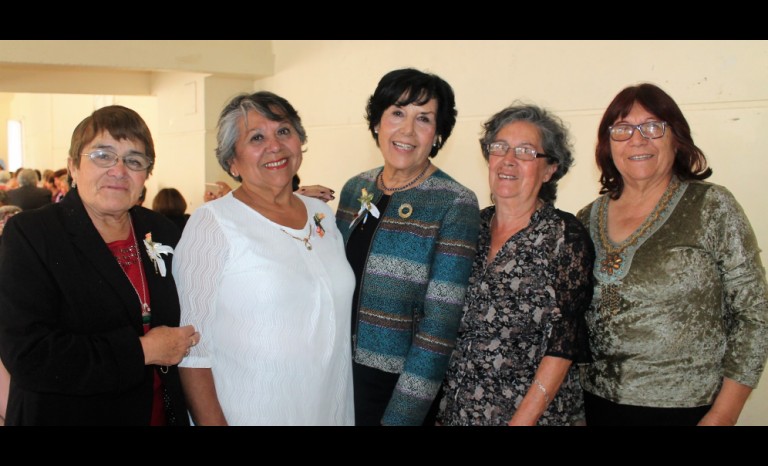 Amelia Bravo, Aura Muñoz, Silvia López, Mercedes Barrios y Silvia Godoy.