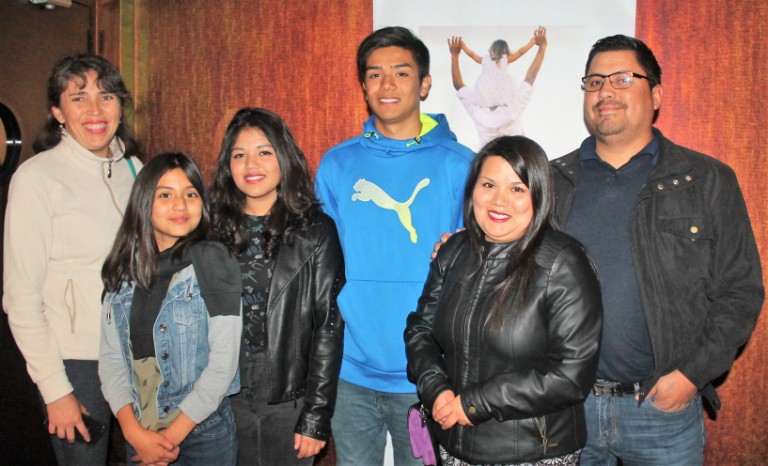 María Paz Leiva, Lucía Muñoz, Katalina Valdés, Sergio Valdés, Katherine Araya y Rodrigo Muñoz.