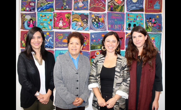 Ximena Sobarzo, directora Biblioteca Regional Gabriela Mistral; María Saavedra, Claudia Suárez y Valentina Orellana, encargada Fomento Lectura y Extensión Cultural Biblioteca Regional Gabriela Mistral.