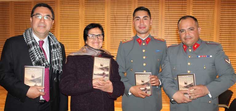 Herman Beck, Estela Olivares, subteniente Javier Moya y sargento 2°  Francisco Olivares.