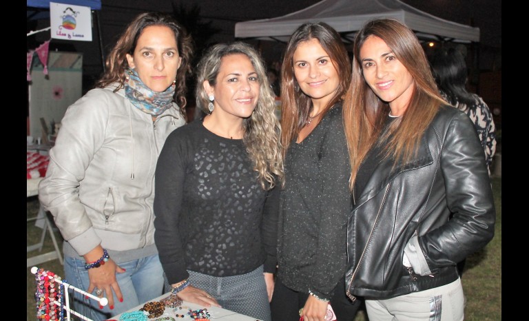 Carolina Vergara, de Verzu Piedras, junto a Camila Araya, Mitsue Murakami y Evelyn Marambio.