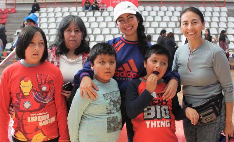 Diego Bañares, Janina Candia, Agustín Díaz, Javiera González, Franco Díaz y Ángela Toledo.