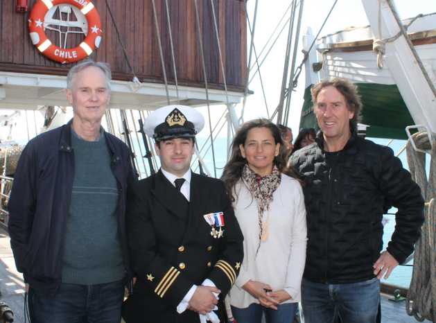 Michael Brady, Tte.1° Francisco Widow, Marcela Pinto y Vittorio Callegari.