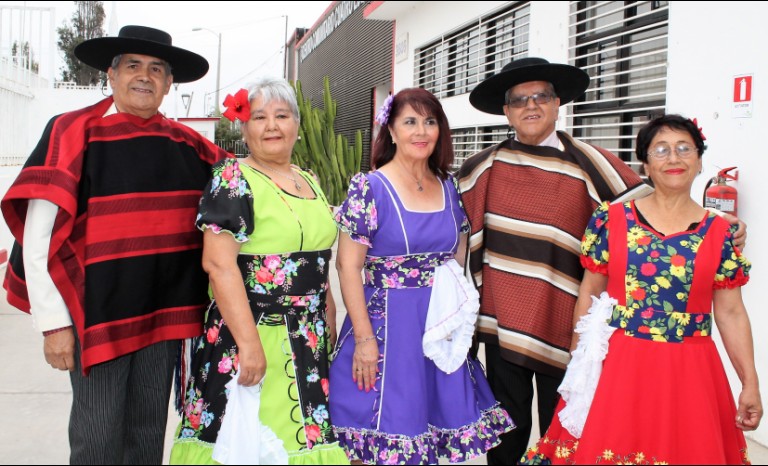 Augusto Arriaza, Edith Morales, Miriam Zapata, Héctor Navarro y Electra Donoso.