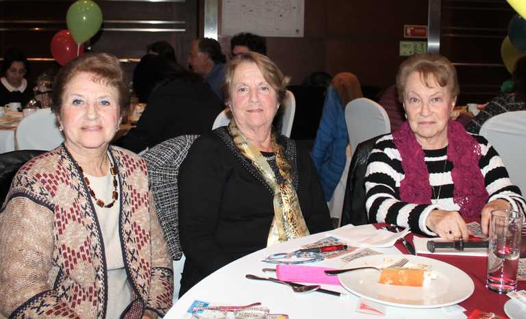 Sarita Pupkin, Ivette Bitrán y Ester Bitrán.