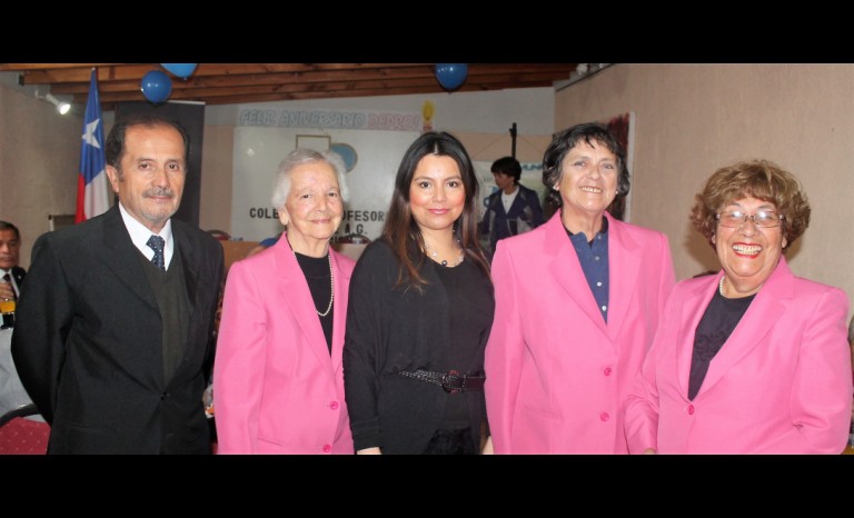 Eduardo Gálvez, Rosa Varela, Giovanna Gálvez, Liliana Naranjo y Ximena González.