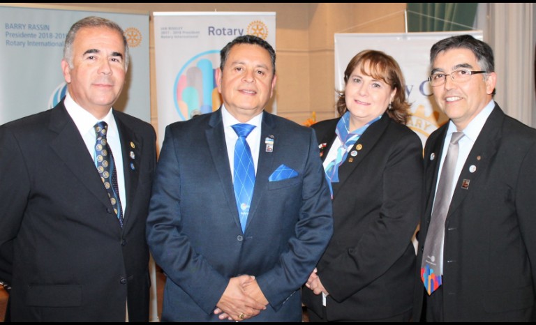 Carlos Flores, asistente gobernador Distrito 4320; José Manuel Galaz, presidente Rotary Club La Serena Oriente; Rossana Roco, presidente Comité de Emergencias Distrito 4320; y Francisco Meza, past president Rotary Club La Serena Oriente.