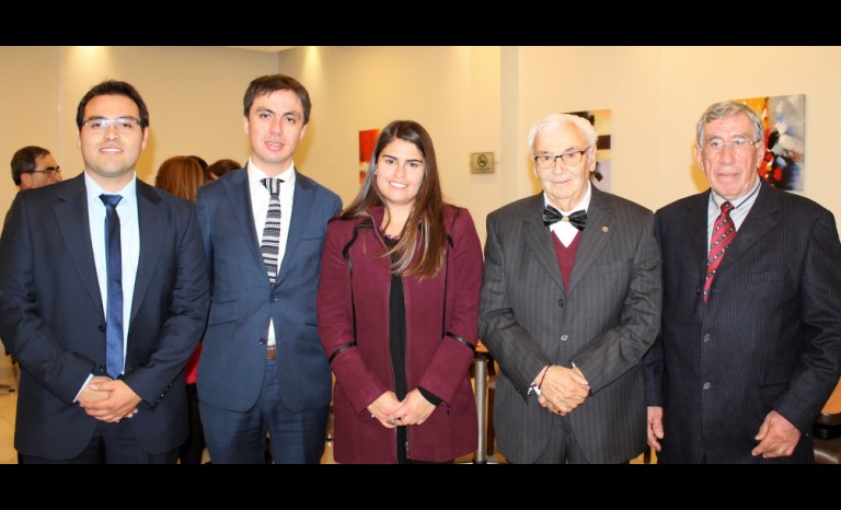 Emilio Trujillo, Marcelo Gutiérrez, Gabriela Rojas, Hugo Báez y Héctor Araya.