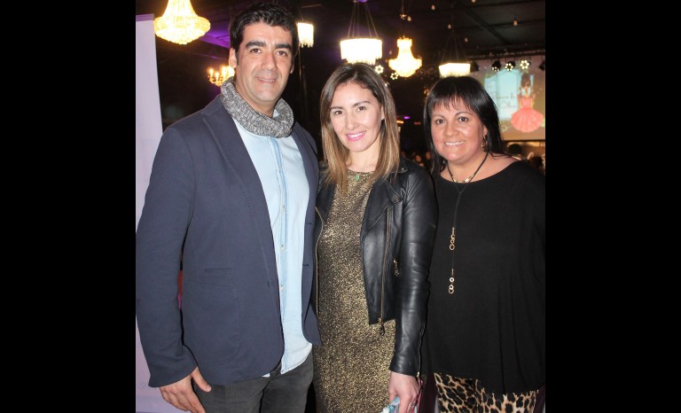 José Miguel Campbell, Paula Rojas y Ale Marín.