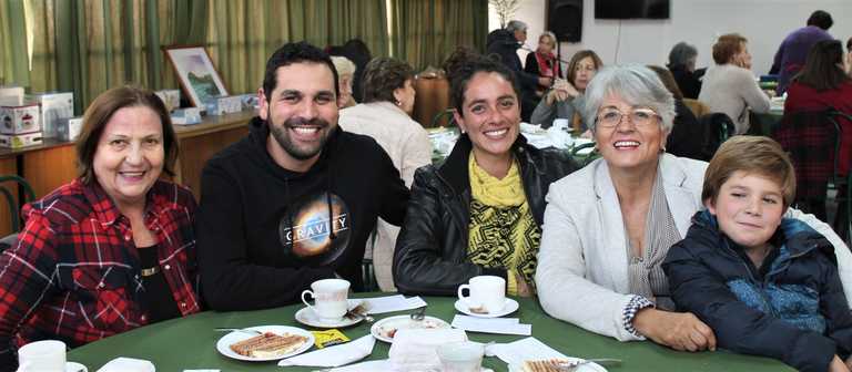 Alicia Tesser, Felipe Bujes, Antonia Andrades, Elizabeth Quinteros y Vicente Turina.