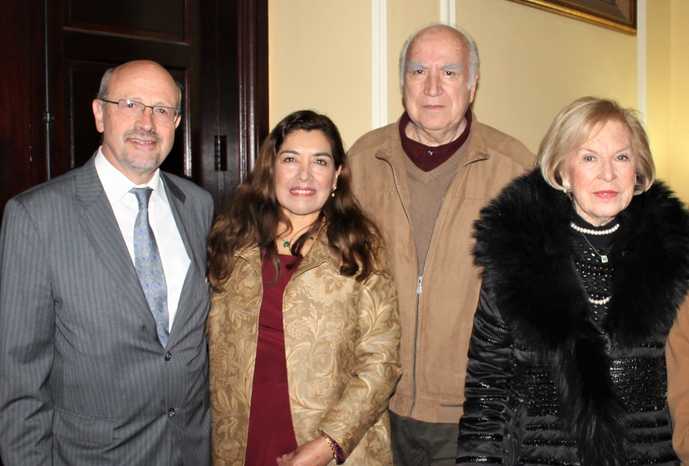 Georges Bonan, Teresa Guerrero, Patricio Muñoz y Nelly Muñoz de Labra.
