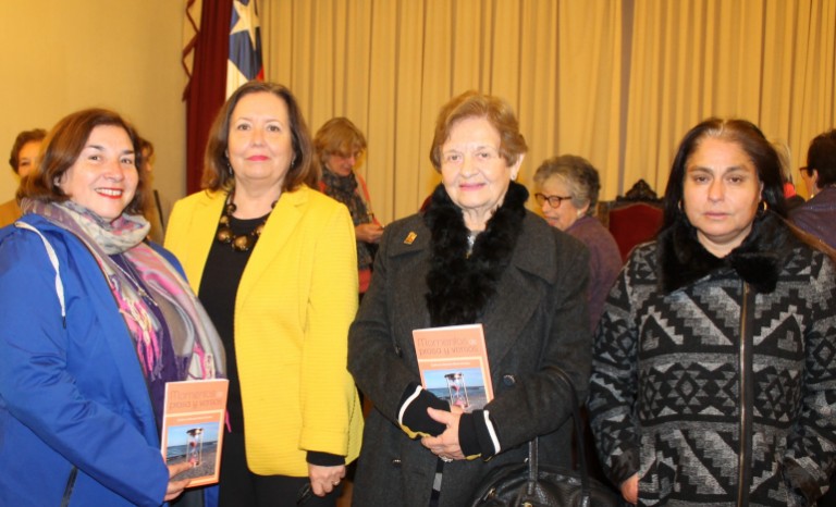 Lucía Bolados, Cecilia Prats, Sonia González de Sepúlveda y Jacqueline Galleguillos.