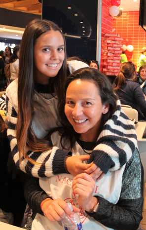 Cecilia Carvajal y Laura Zeballos.