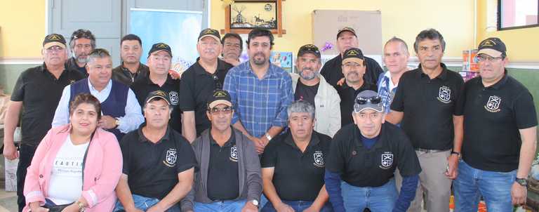 Representantes de las dos instituciones organizadoras.