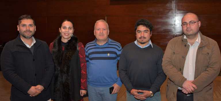 Yerko Rojas, de la Municipalidad de Coquimbo;  Meliza Ángel, ejecutiva de Negocios Empresas de Movistar Chile; Hugo Barraza, Sebastián Rojas y Tomás Ovando, de la Municipalidad de Coquimbo.