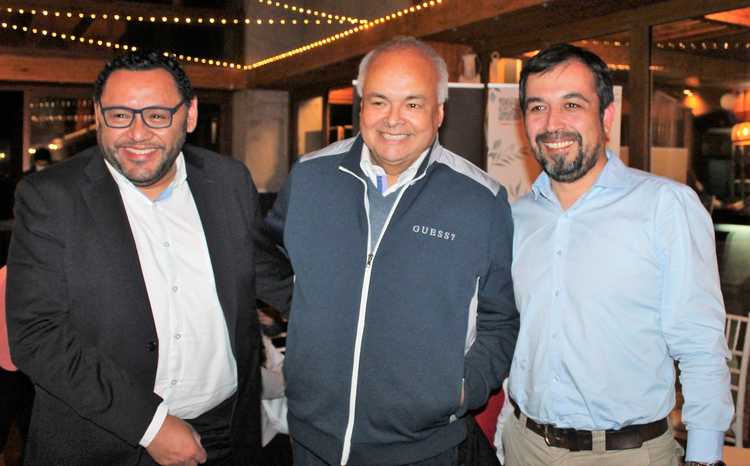 Pablo Elqueta, director regional Senama; Álvaro Salas, colaborador de FLR, y Fernando Ramírez, encargado regional Eleam.