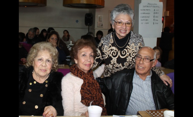 Iris Ramírez, Marta Larrondo, Gloria Poblete y Guillermo Contreras.