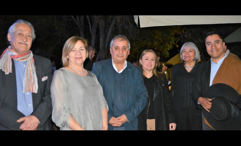 Ricardo Pacheco, Laura Cerda, Claudio Godoy, Janett Slaibe, Mitzi Díaz y Hernán Ahumada.