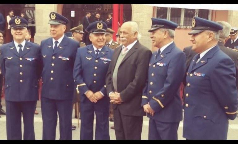 El alcalde de La Serena, Roberto Jacob, junto a Víctor Vidal, Víctor Ortiz, Mario Lara, Sergio Acevedo y José Miranda, S.O.M. (R) de la Fuerza Aérea de Chile.