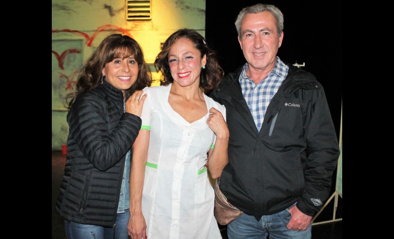 Jacqueline Rivas, Vanessa Vaccaro y Felipe Aravena.