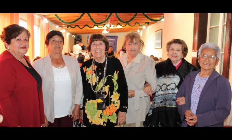 Isolina Paz, Pabla Rodríguez, Elizabeth Godoy, Georgina Vicencio, Raquel Pavone e Irma Armijo.