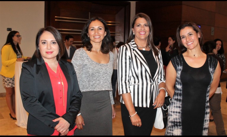 Romana Juárez, Nadia Randolph, Paulina Zepeda y Alejandra Gajardo.