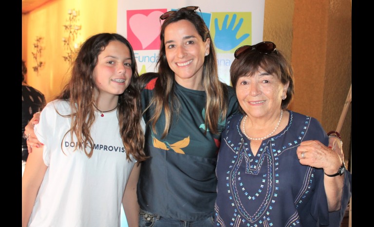 Antonia Rubio Lira, Ángela Lira Araya y Ángela Araya Marré.