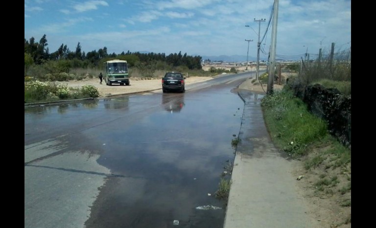 Agua Acumulada en Calzada