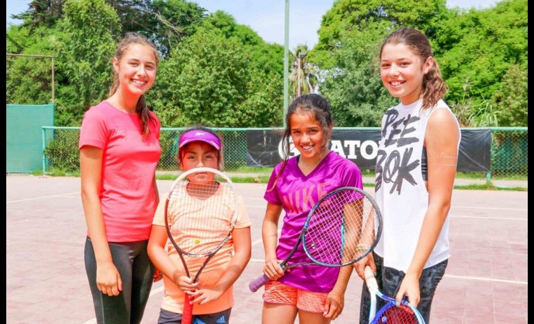 Renata Saavedra, Maite San Martin, Matilde Ruiz, Laura Saavedra.