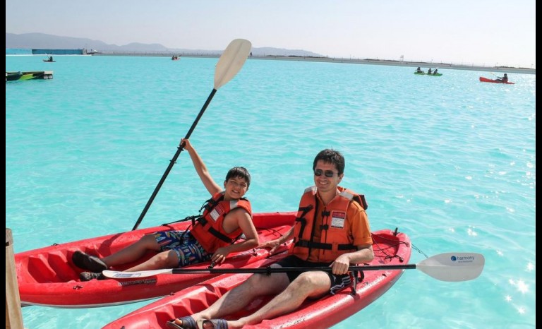 Lucas y Edgar Kirkwood.