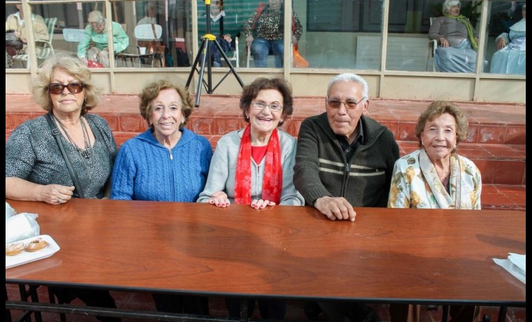 Adriana Espinoza, Norma Cuello, Odette Monnard, Jorge Rojas y Diana Eliz.