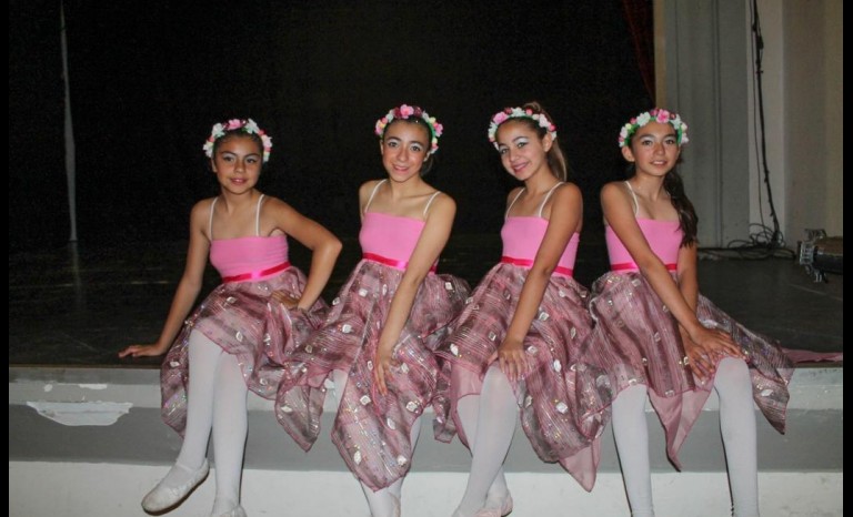 Antonella Márquez, Catalina Vega, Valentina Gahona y Viviana Soto. 
