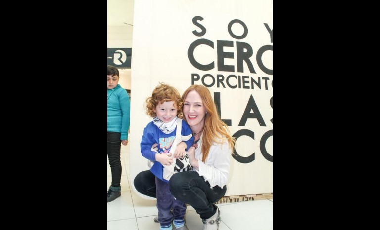 Catalina Pulido con Mateo Kindel Prieto.