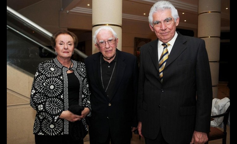Cristina Ugarte, monseñor Bernardino Piñera y Jaime Pozo.
