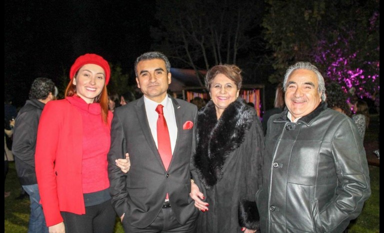 Daniela Cisterna, Pedro Guerrero Serantoni, Cecilia Serantoni y Pedro Guerrero Toledo.
