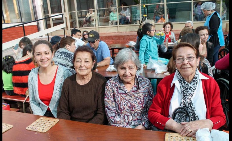 Daniela Díaz, Mireya Rivera, Flora Contreras y Rina Rivera.