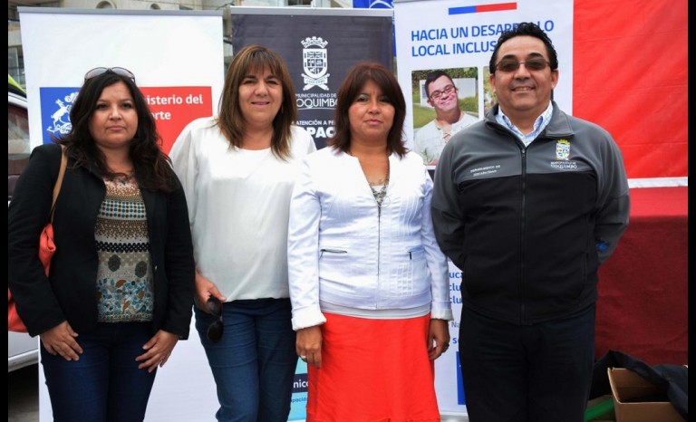 Raquel Carabantes, Ana Castillo, Cecilia Tirado y Sergio Contador.