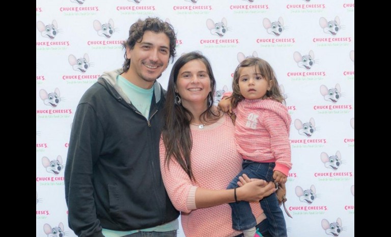 Pablo Bracchita, Alejandra Bullard y Emilia Bracchita.