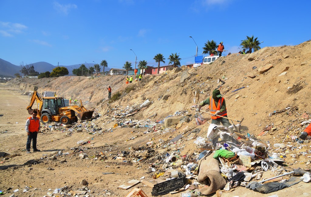 La gran cantidad de basura que es arrojada en el sector es una de los principales problemas que existen Foto José Huerta