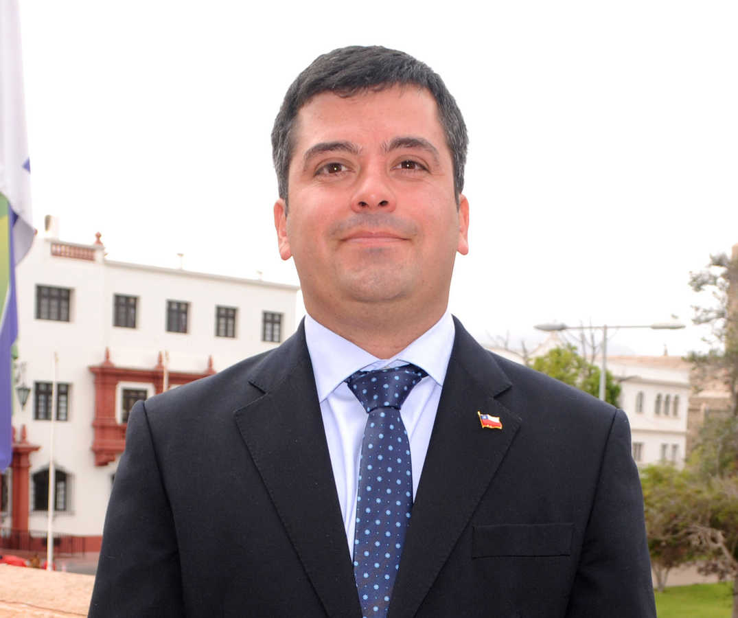 El seremi de Gobierno, el periodista Ignacio Pinto Retamal plantea que dos objetivos esenciales son comunicar el programa de gobierno y escuchar y recoger las necesidades de las personas.