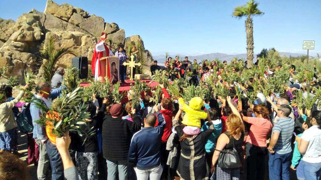 La tradicional misa de Domingo de Ramos, dio inicio a un serie de actividades que se desarrollarán en la Cruz del Tercer Milenio. Foto: El Día